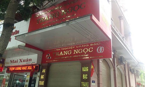 Ha Tinh: Treo len ngon cay vao tiem vang an trom